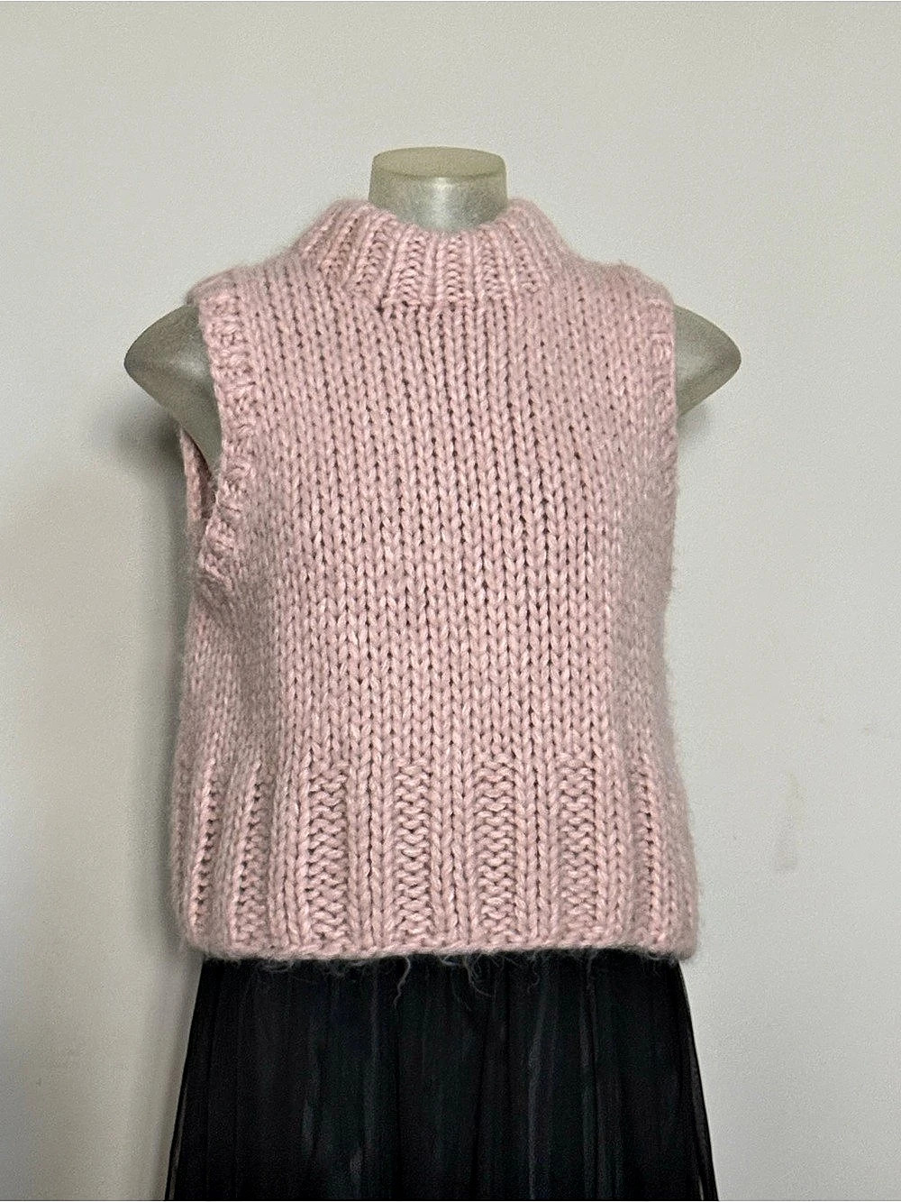 ZARA Pink Knit Sleeveless Sweater Size Small Like New